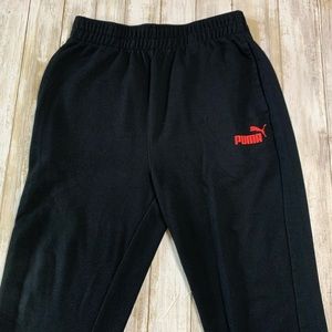 Puma Joggers/Sweatpants